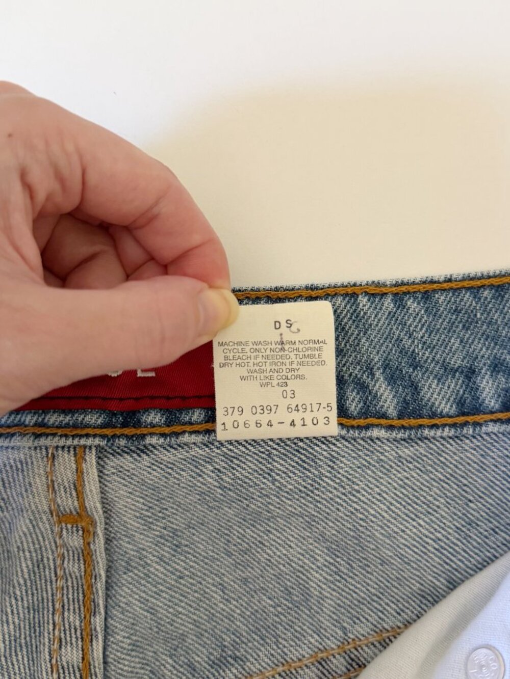Levi's SilverTab Loose Vintage '97 Straight Leg Jeans Size 9 Long - Picture 11 of 11
